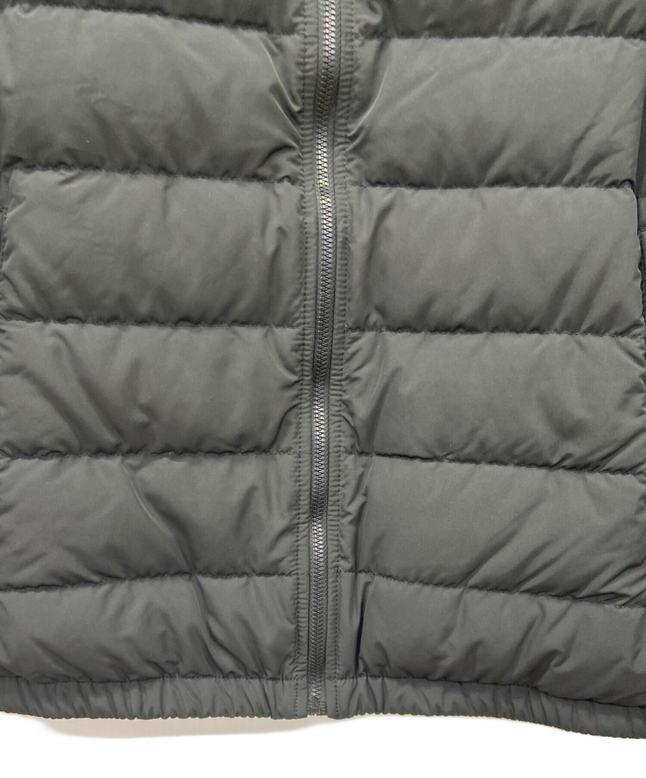 VERSACE Down Jacket/ Black/ Size 46 - image 6
