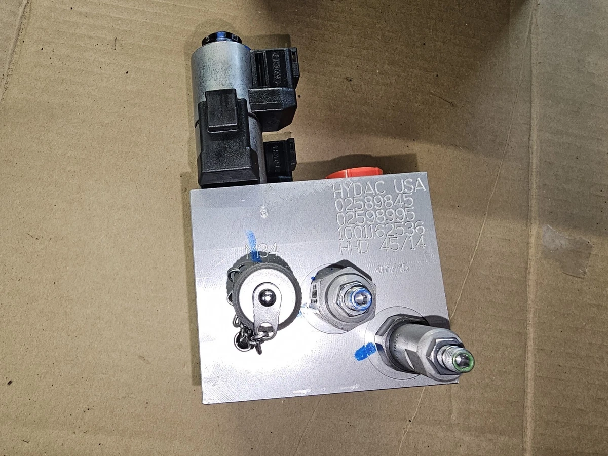 JLG Part 1001162536 - VALVE, FLY BOOM - OEM | eBay