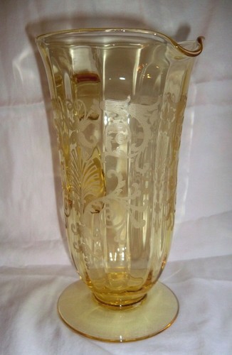 FOSTORIA GLASS CO. VERSAILLES TOPAZ YELLOW #5000 9-3/4" TALL FOOTED PITCHER! - Picture 4 of 5