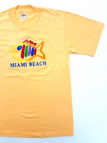 Camiseta de Colección Miami Beach Bordada Pescado Melocotón Talla M Camiseta Puntada Única - Imagen 6 de 10