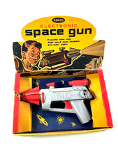 vtg 1950's Remco Electronic Space Gun atomic toy w/ Original Box ray outerspace