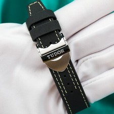 Tudor Black Bay Pro 79470 14