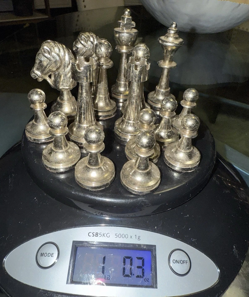 LIMITED EDITION 1 0F 8000 SET OF CHESS PIECES Brass/metal/silver Unknown Maker - Image 3 of 4