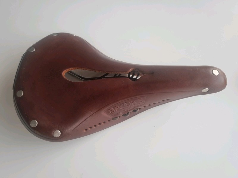 Brooks B17 Champion Standard Carved Saddle Leather  Bike Seat