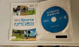 Nintendo Wii - Wii Sports + Case (Nintendo Selects) 