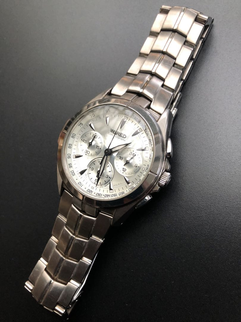 Seiko Wired 7T11-0Ar0 Analog Quartz Men Chronograph Titanium Model