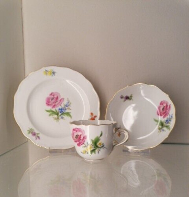 Meissen Mokka Gedeck 3-teilig Blume 2  Goldrand  1. und 2. Wahl Top