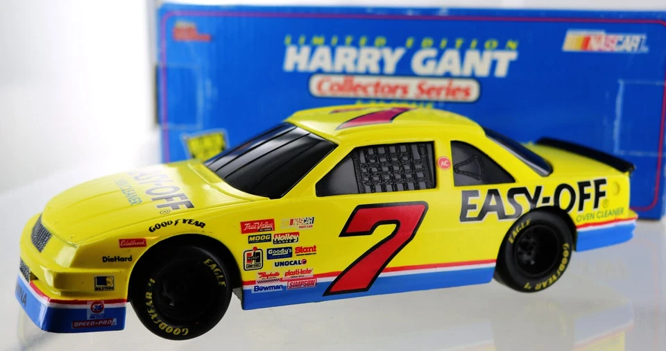 Harry Gant Collectors 系列 1-24 比例压铸银行限量版罕见。 — 第 2/3 张图片