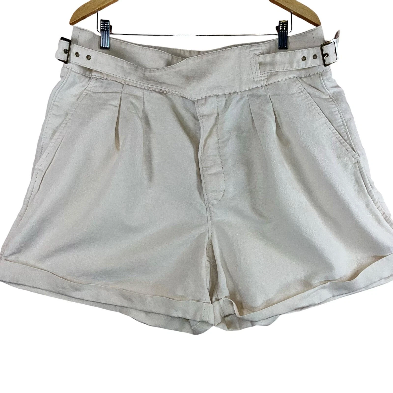 Banana Republic Women’s High Waisted Linen Cotton Blend Neutral Beige Shorts 16
Opens in a new windo