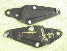 1973 HONDA CB350G PASSENGER FOOTPEG BRACKETS MOUNTS CB350 SUPER SPORT MUFFLER
