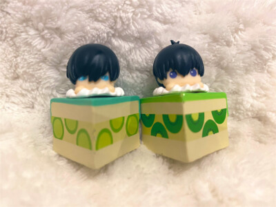 YUKI メガジャケ9枚セット グッズ 楽天市場】時計 NiJi$uKe Acrylic Clock ニジスケ アクリル