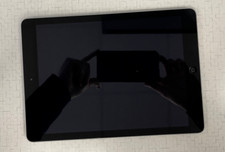Apple iPad Air 1st Generation 16GB, 9.7in - Space Gray A1474