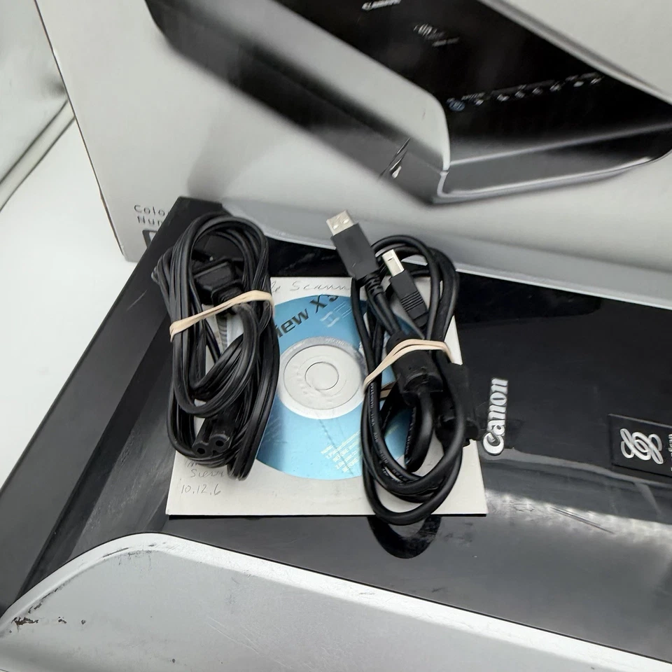 Canon CanoScan 9000F Mark II Film Negative & Document Flatbed Scanner W/Box - Image 2 of 4