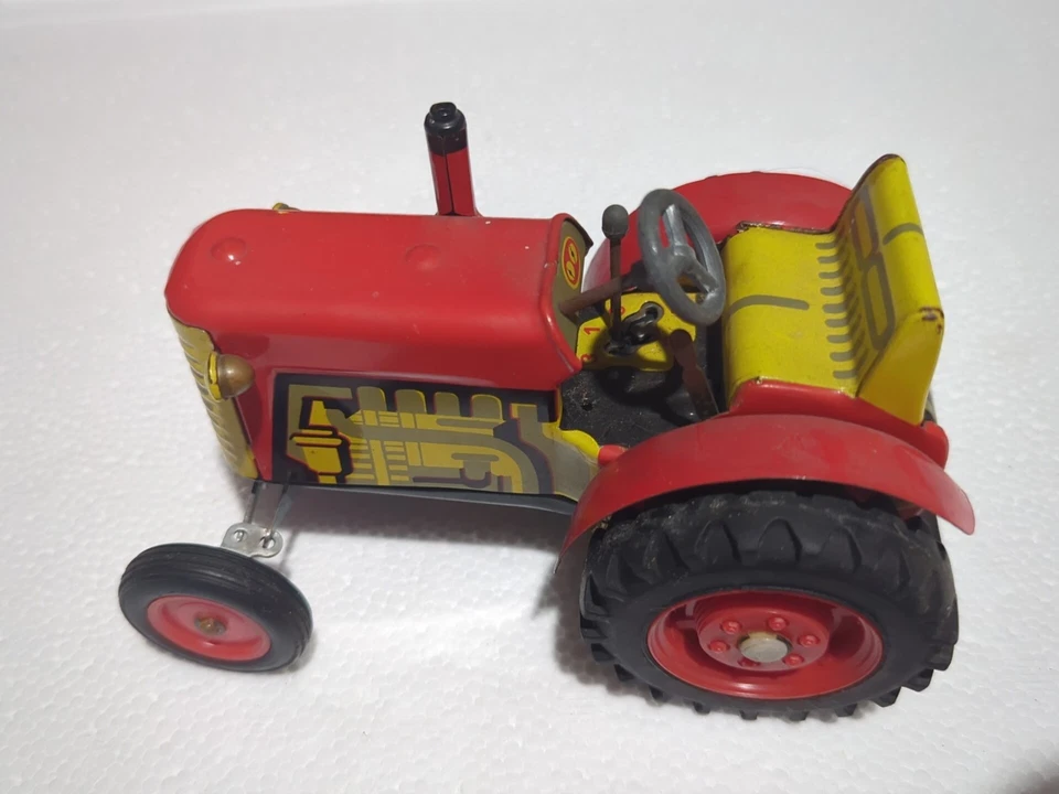 Vintage ZETOR Wind-up Tin Toy Farm Tractor - Czech Rep. KOVAP - No Trailer NB - Image 3 of 4