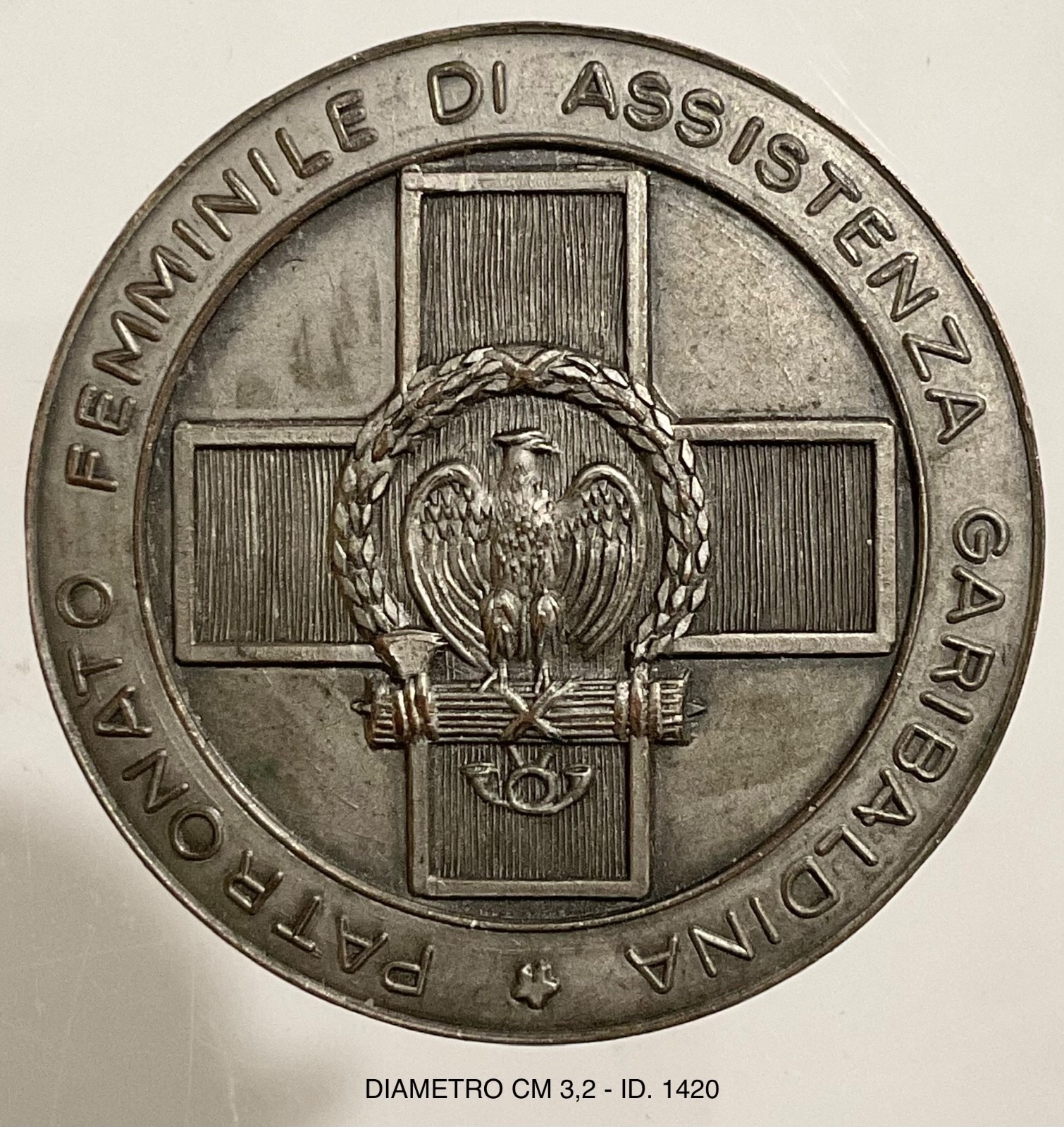 FASCISMO PATRONATO FEMMINILE DI ASSISTENZA GARIBALDINA DISTINTIVO PER ISCRITTA