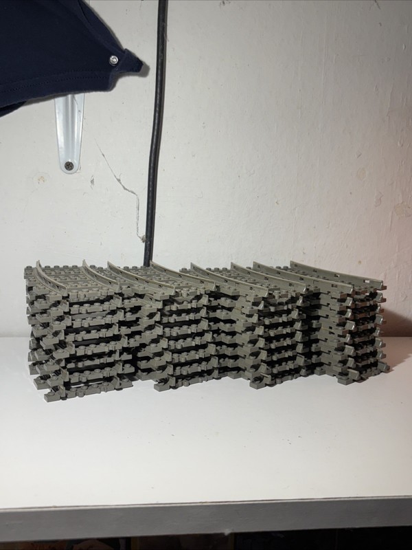 Lot Of 32 Lego 9V Curved Train Track Pieces Great Condition