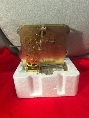 Howard Miller Clock Movement West Germany Parts Only Two Jewels 1051-020