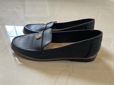 TARYN by Taryn Rose Women s Black Comfort Loafers Size 10 Slip On Gold Logo EUC