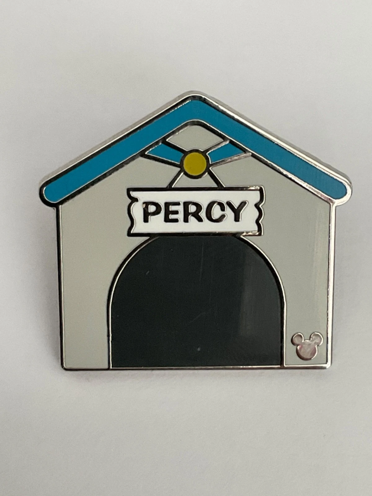 2019 Dog Houses House Hidden Mickey Pocahontas Percy Disney Pin C5