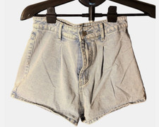 SHEIN Women s Light Wash Denim Shorts High-Rise Casual Jean Shorts Size S