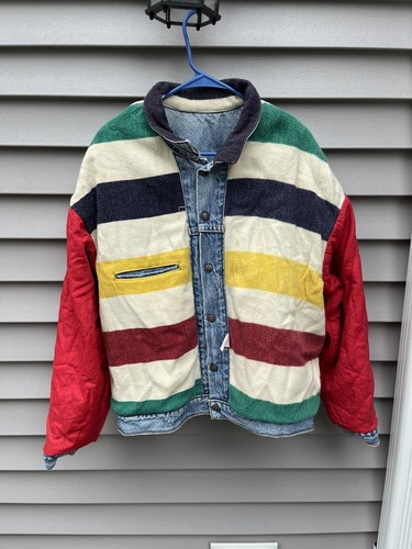 VTG 80’s Levi’s Hudson Bay Stripe Lined Reversible Denim Trucker Jean Jacket