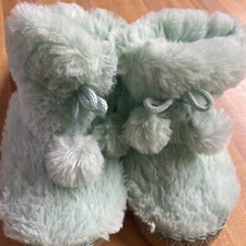 Arctic Trail Trading Co. Childs Mint Green Winter Slippers Size Small