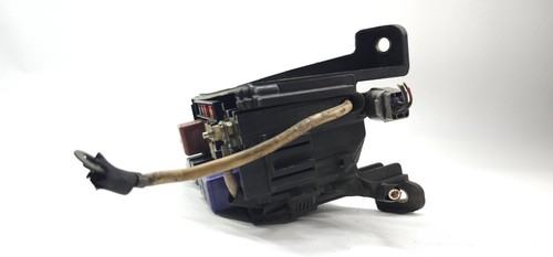 1999-2002 Toyota 4Runner 2.7L 2WD AT Fuse Box Junction Relay OEM - Picture 8 of 8