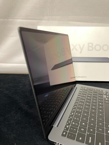 Samsung Galaxy Book4 Pro NP940XGK grigio pietra di luna 512 GB archiviazione 16 GB di RAM computer portatile - Foto 6 di 12