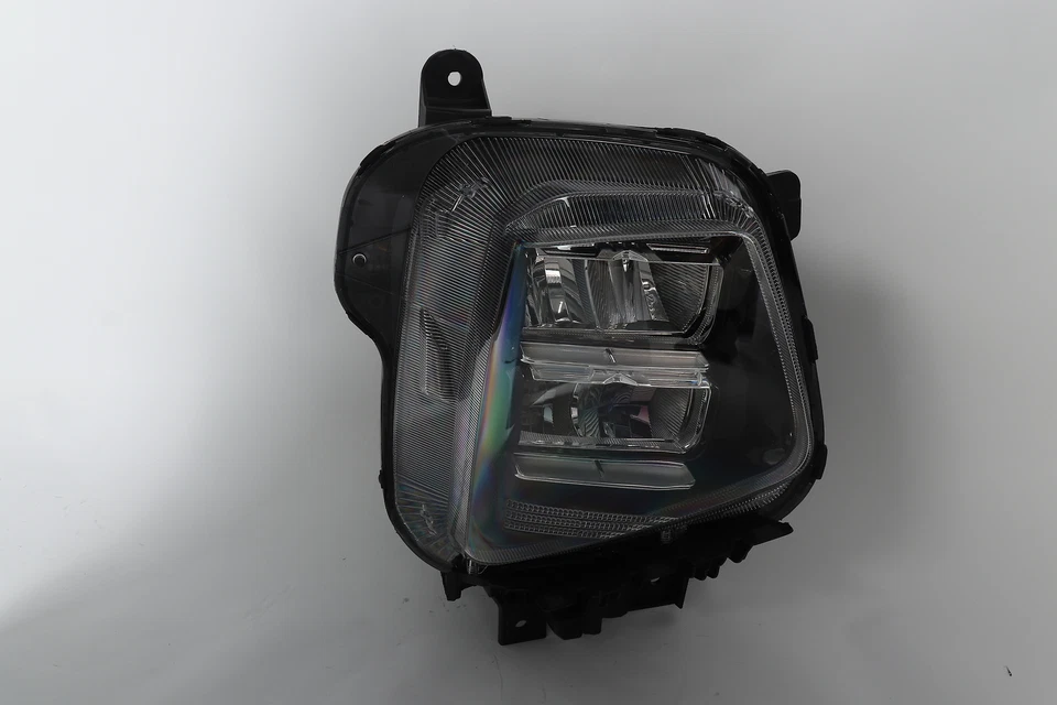 Right Side Front Headlights Assembly 92102-CW650 For 2025-2026 Hyundai Tucson - Image 4 of 4