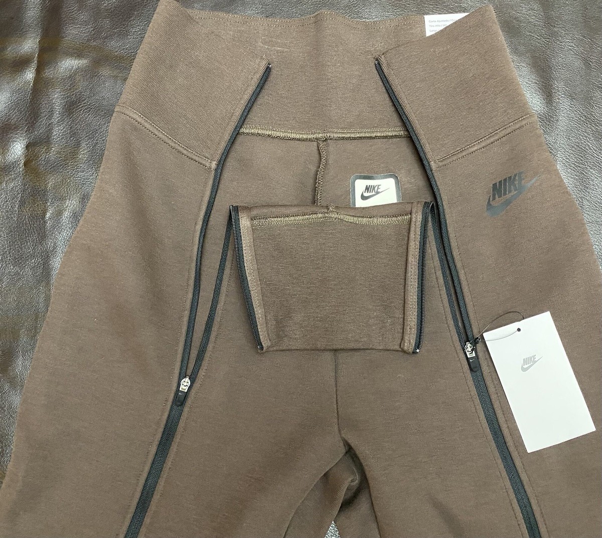 $130 NEW Nike Women's NSW Tech Fleece High-Waisted Slim Zip