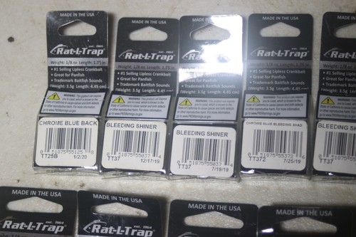 Lot of 30 Bill Lewis Rat-L-Trap Lures USA - Picture 10 of 18