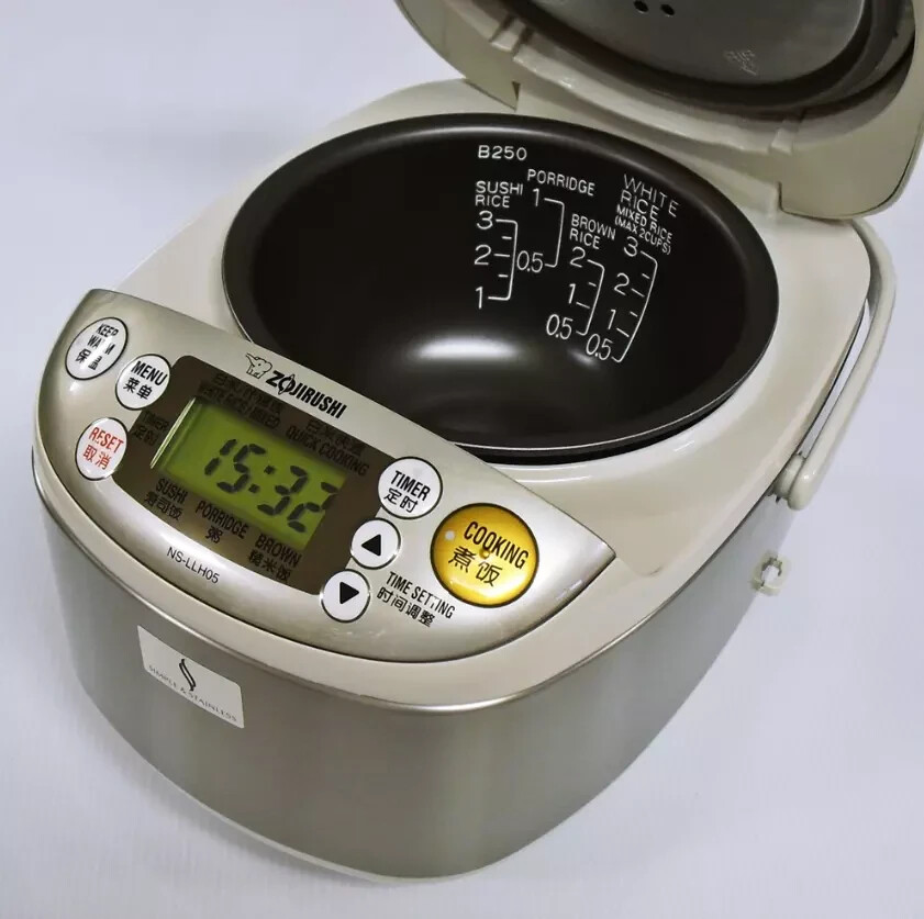 新品 Zojirushi Rice Cooker NS-LLH05 象印3合炊き ZOJIRUSHI Micom type Overseas Rice Cooker NS-LLH05-XA 3-cup