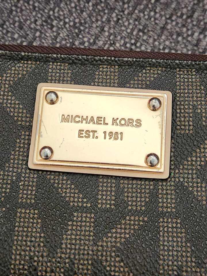 Brown Leather Logo Michael Kors Wallet With Gold Hardware - Image 3 of 4