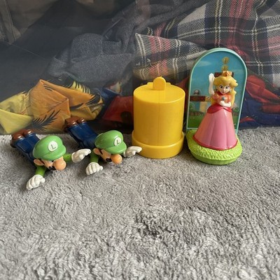 McDonalds Super Mario Bros Happy Meal Spielzeug 2017 - Prinzessin Pfirsich + Luigi X2