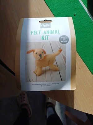 Bastelsachen Filz Tier Set selber machen - Hund enthält alles, was Sie brauchen