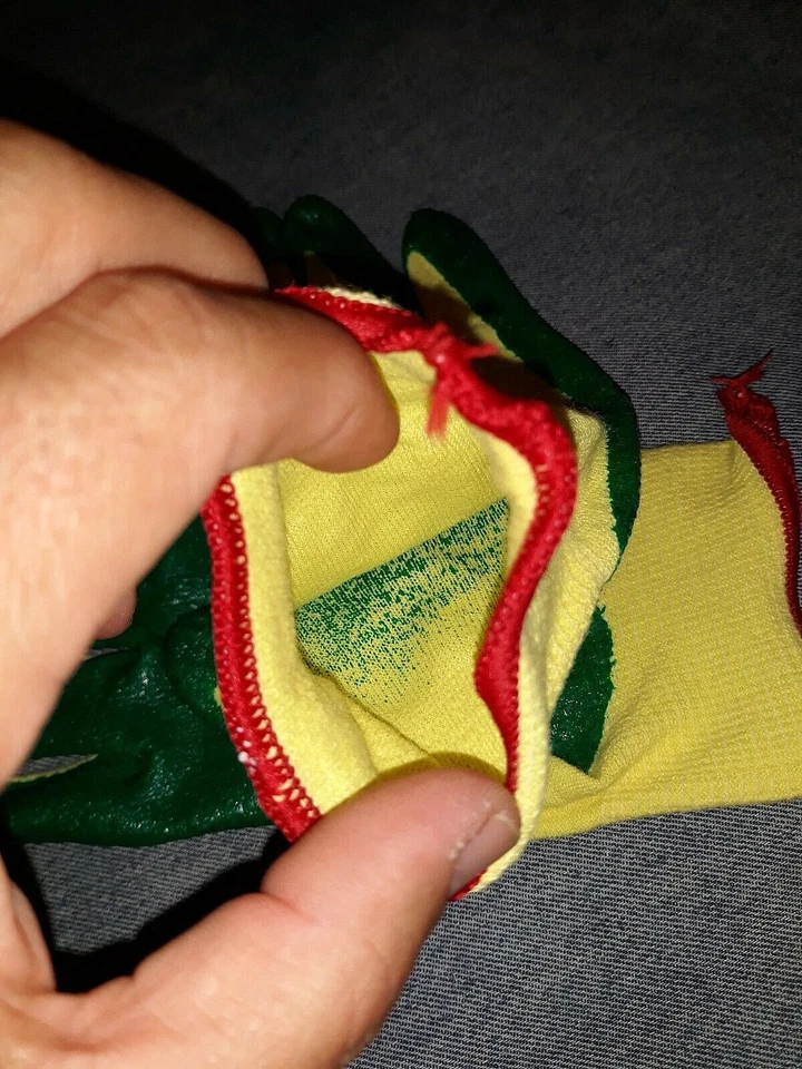 12- Guantes de trabajo de paisajismo de construcción de Kevlar resistentes a cortes de nitrilo hechos con Kevlar Foto 4 de 4