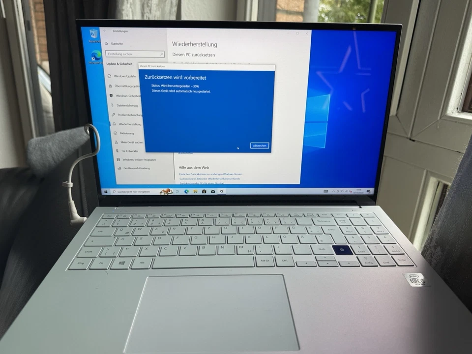 Samsung Galaxy Book Ion – 15,6” QLED – i5 – 8 GB RAM – 256 GB SSD – Top Zustand! - Bild 3 von 4