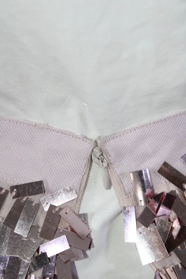 Minifalda recta con lentejuelas y cremallera trasera de seda rosa talla 2 Trina Turk para mujer Foto 4 de 4