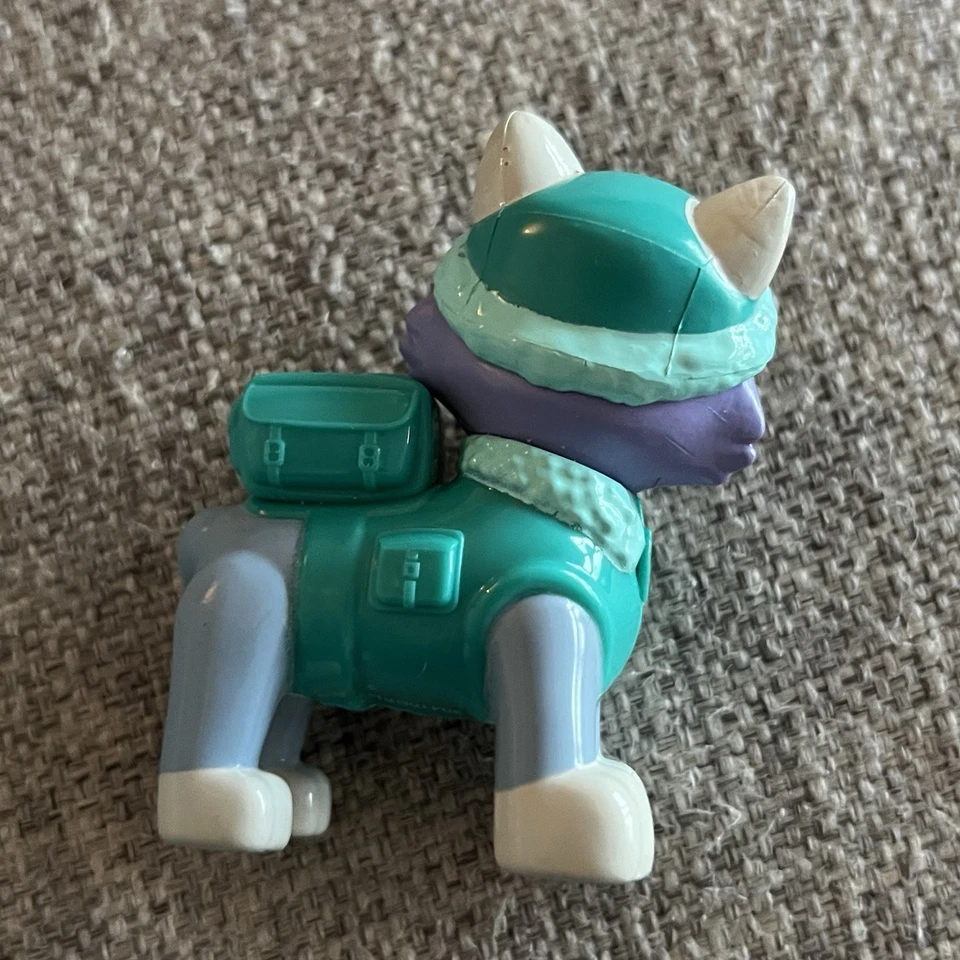 Pacote de ação Paw Patrol filhote Everest brinquedo boneco neve - Imagem 3 de 4