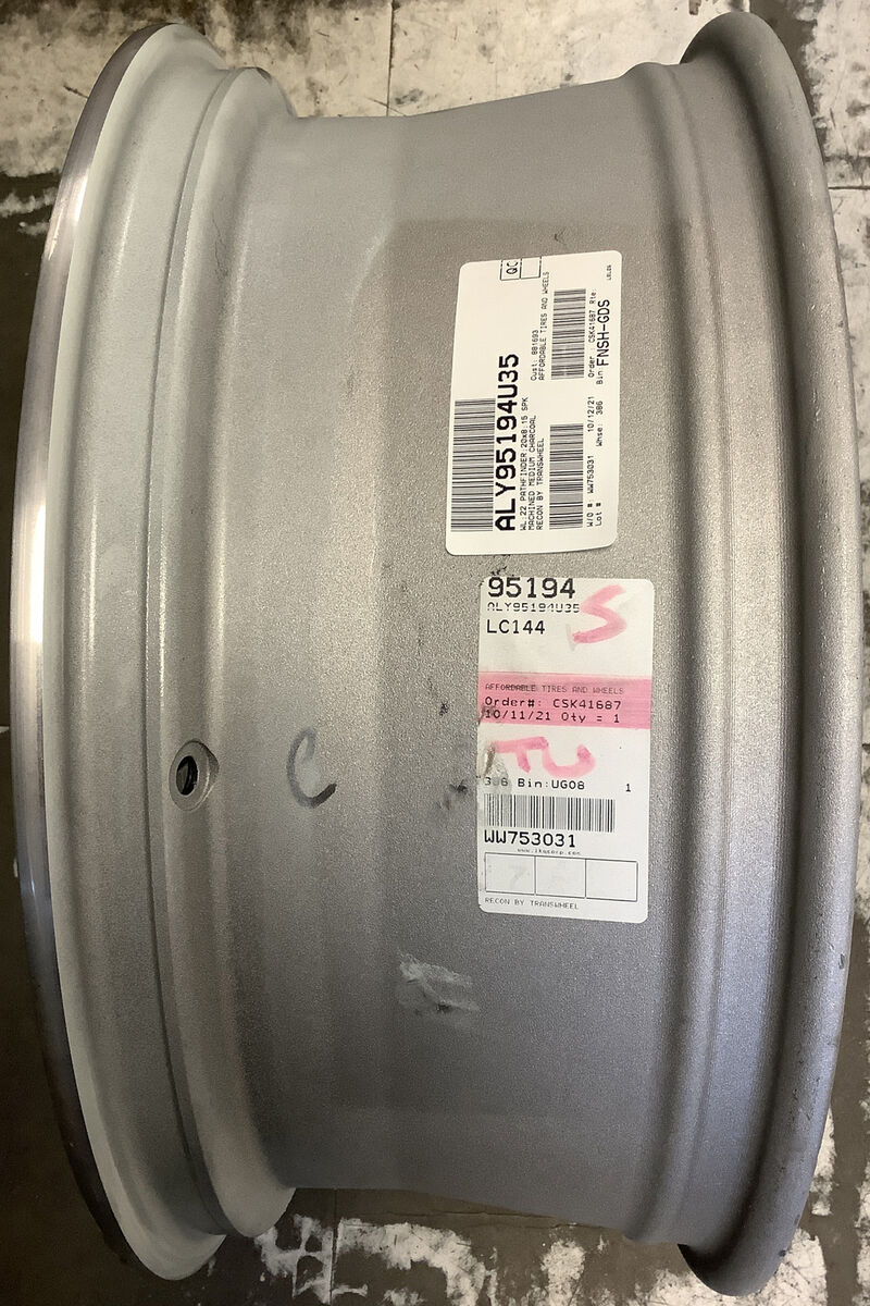 Nissan Pathfinder 2022 95194 aluminum OEM wheel rim 20 x 8
