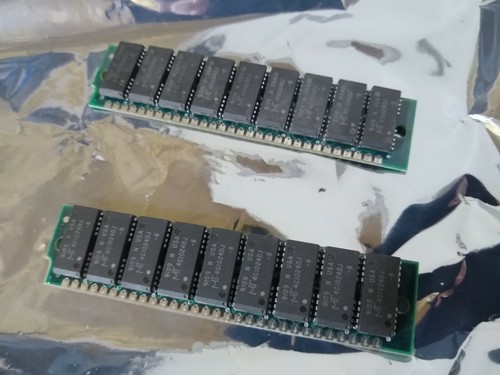 Lot of 2 Micron Technology MT9D19M-8 Computer Ram Memory Modules Rev. 1 - Picture 3 of 6