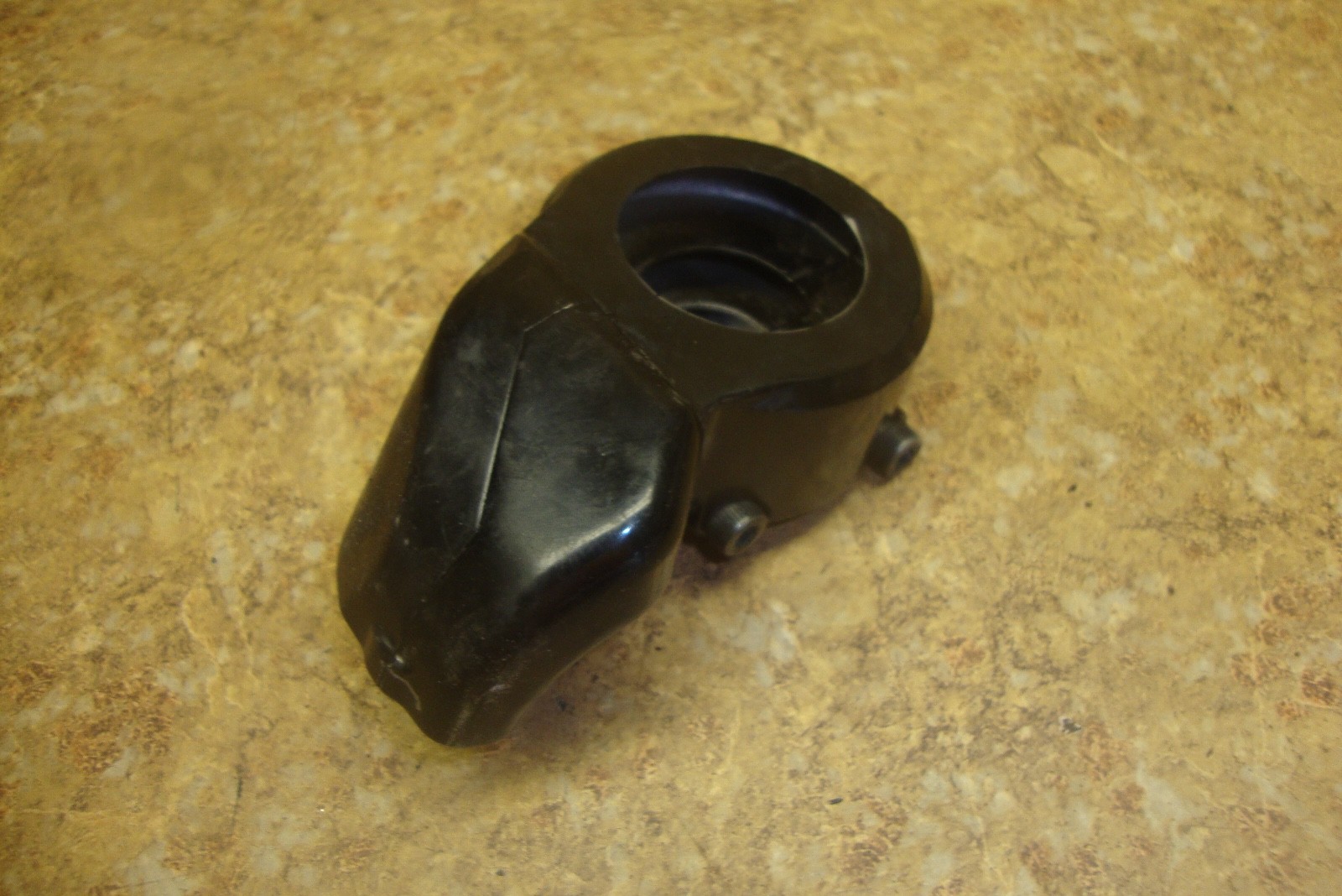 2013 Yamaha FJR1300 FJR 1300 A FJR1300A Throttle Cable Housing Mount