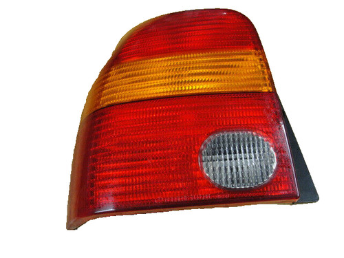 VW Lupo Seat Arosa Rückleuchte links S 38030748 / 97 Carello 6H0945111H