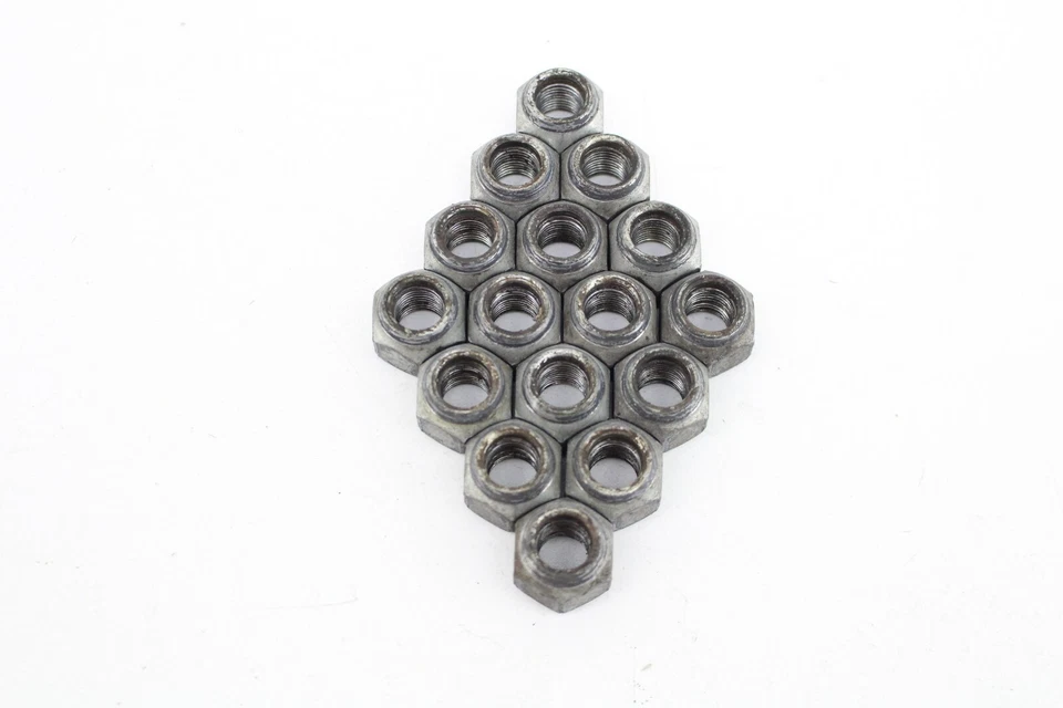 Оригинальные зажимные гайки для колес 16 штук для Nissan Versa 2007 2008 2009 2010 2011 2012-2019 годов выпуска - Изображение 3 из 4