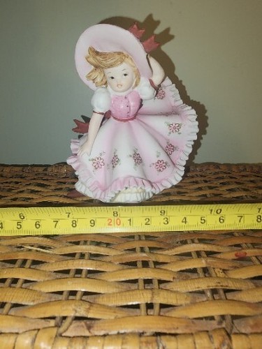 Lefton Kelvin Figurine girl ruffled dress up pink vtg sculpture Japan windy day - Picture 8 of 9