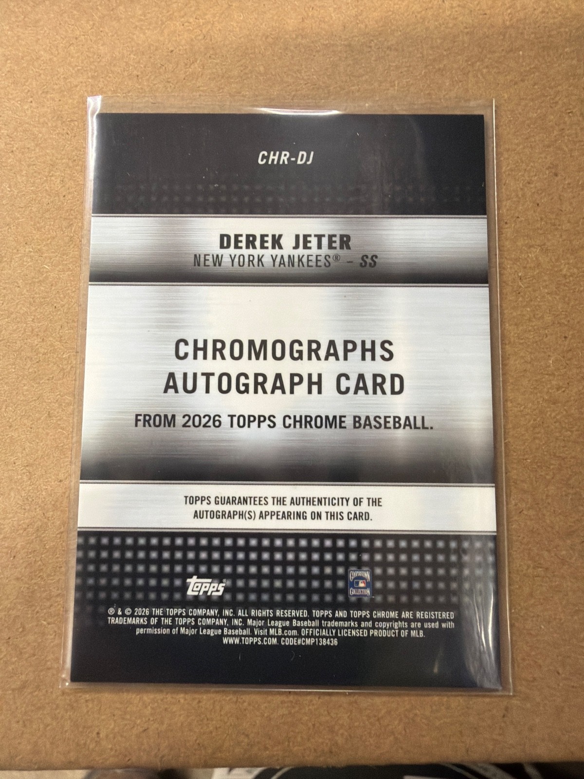 2026 Topps Chrome Derek Jeter Chromographs Auto Gold /50 view 2
