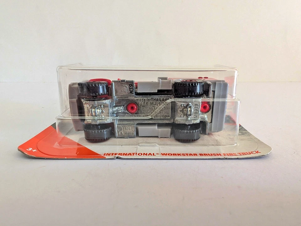 Matchbox MBX Mountain 74/100 International Workstar Brush Fire Truck - 2019 - Image 4 of 4