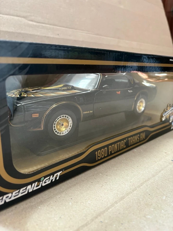 NIB 1980 Pontiac Trans AM Smokey and the Bandit II 1:18 Diecast Collectible (SC) - Immagine 2 di 2