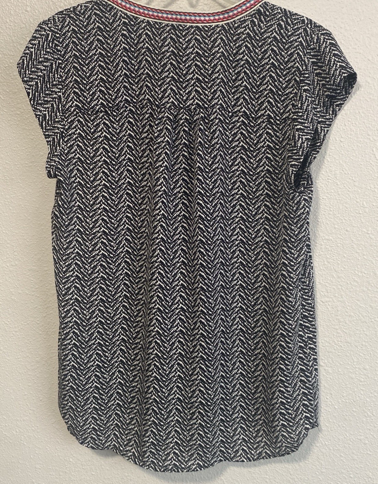 Daniel Rainn Size S Bernal Split Neck Blouse Blac… - image 6