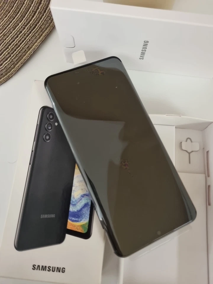Samsung Galaxy A04s Nero 4G HD 32gb Ram 3gb SM-A047F Dual Sim Nero - Immagine 4 di 4